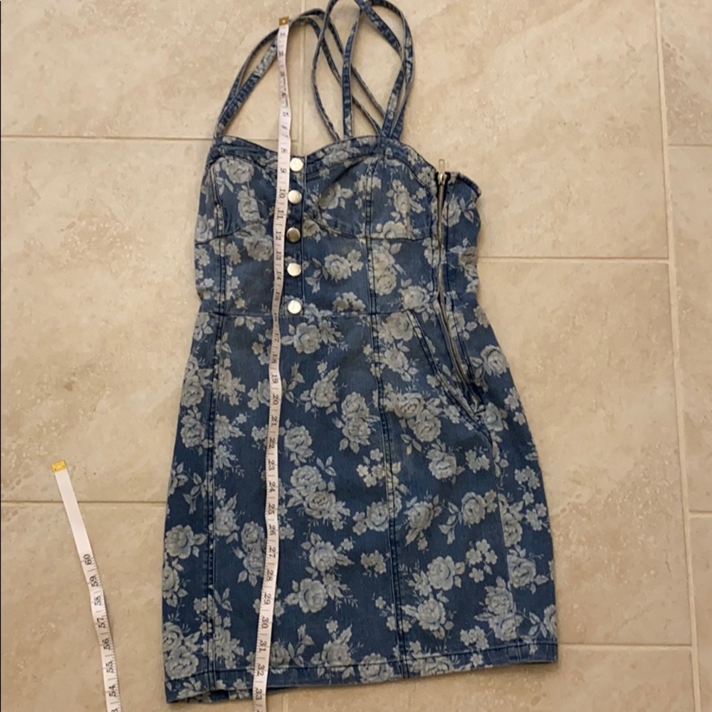 Jean dress with roses